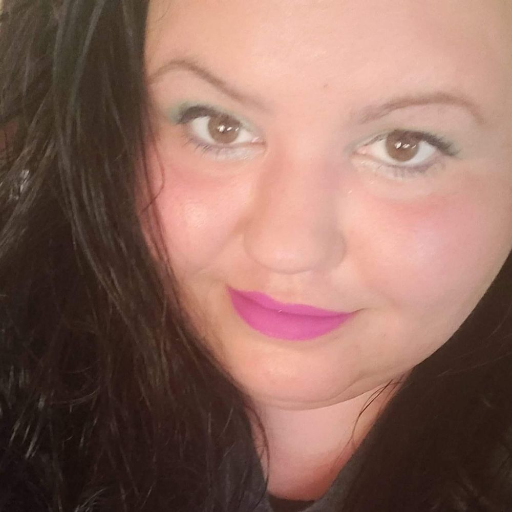 Meet your Posher, Cecilia